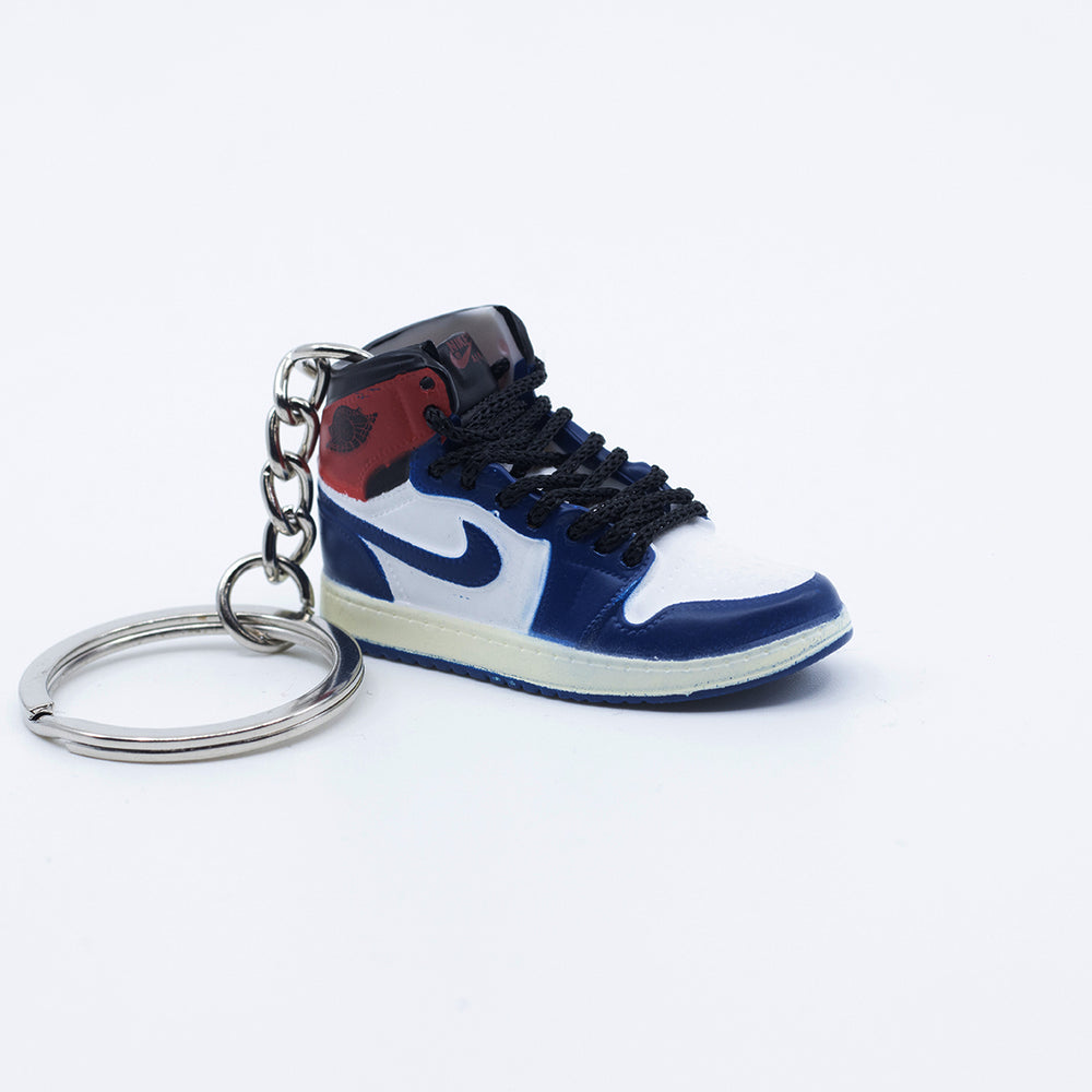 Union x AJ1 3D Mini Sneaker Keychain, view 4