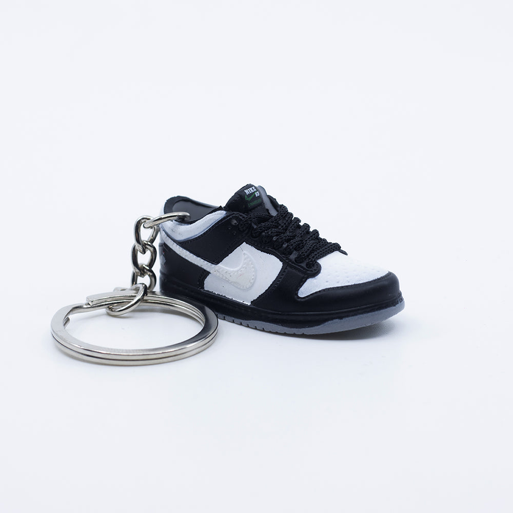Staple X SB Dunks – 3D Mini Sneaker Keychain