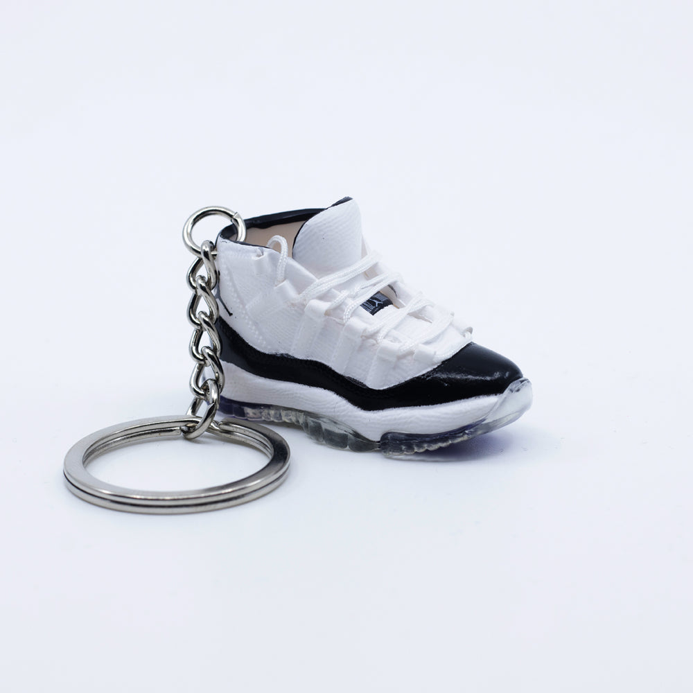J11 – 3D Mini Sneaker Keychain, view 3